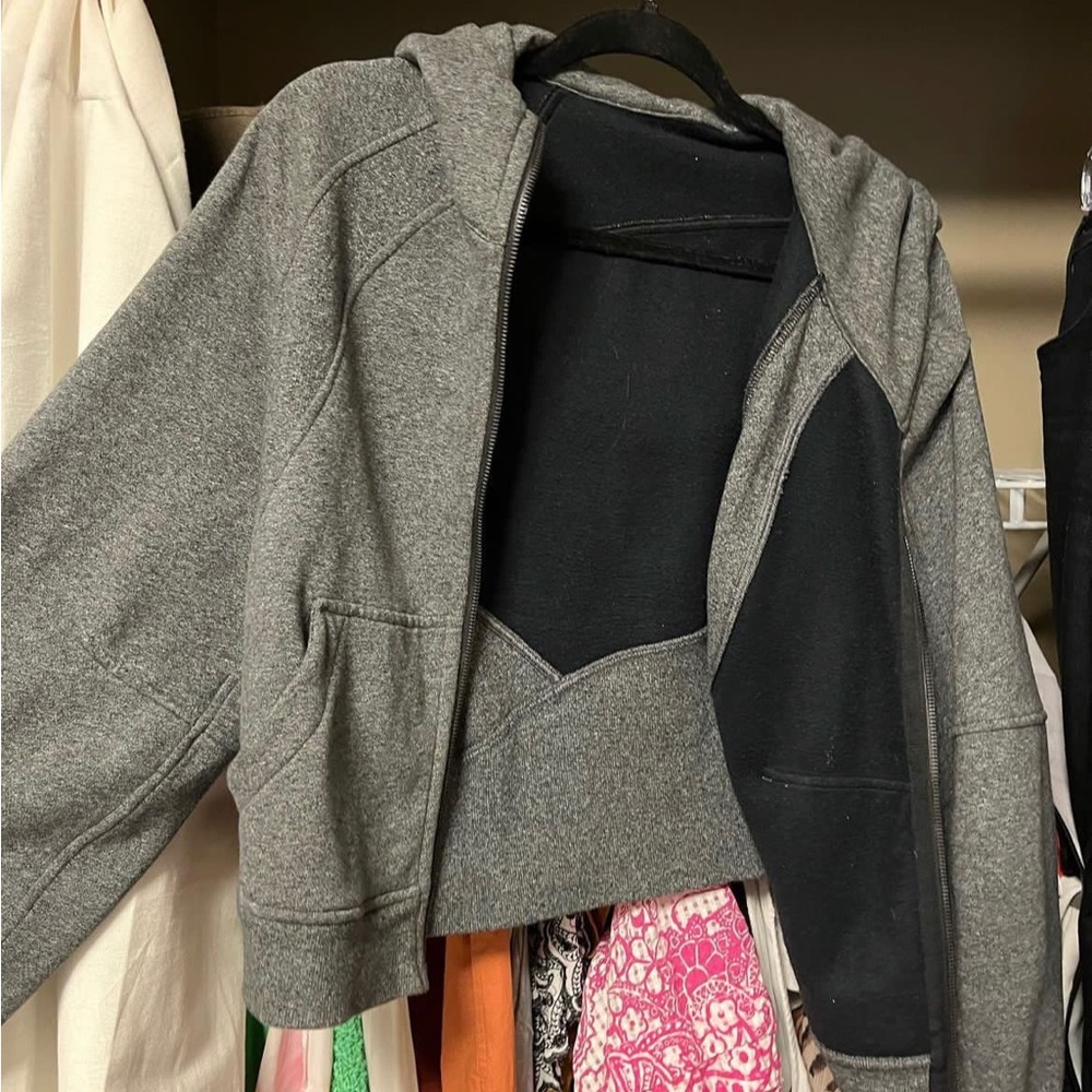 lululemon scuba full zip size M/L